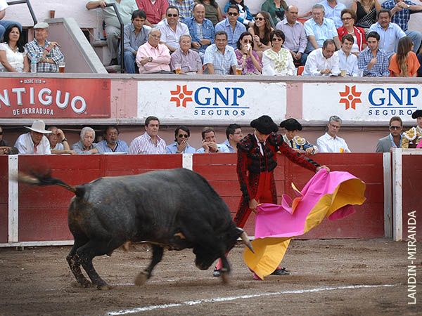 Juan Pablo inicia el festejo