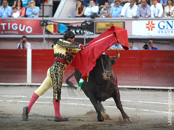 Ronde�o; lo m�s rancio y torero