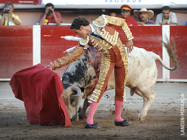 Coreado en las dosantinas