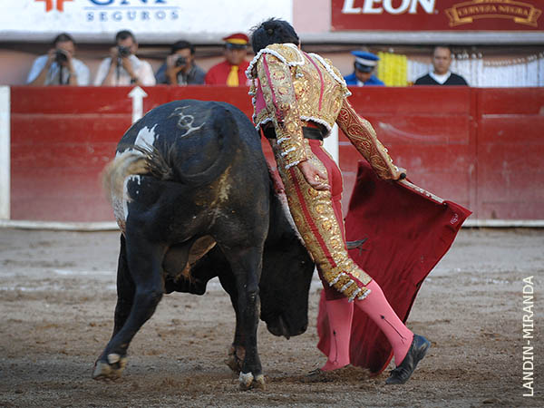 Consigui� torear despacio