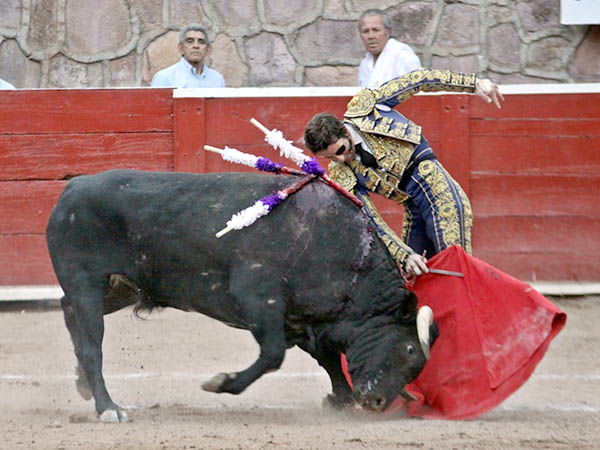 Y su otra suerte de excentricidades