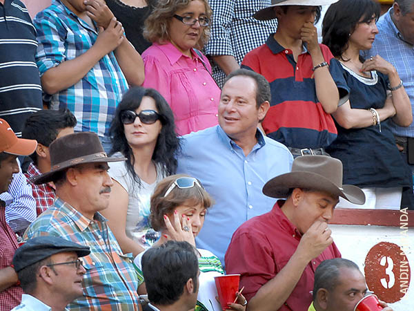 H�ctor de Granada en el palco