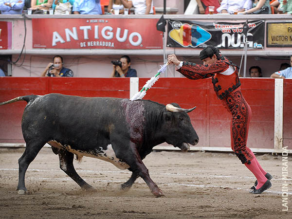 El par de Carlos Mel�ndez