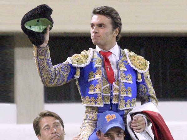 Sotelo le acompa�� en volandas