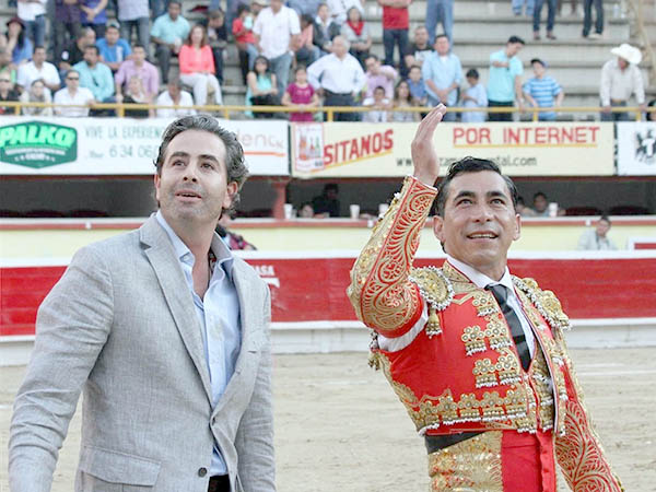 Vuelta triunfal con el ganadero