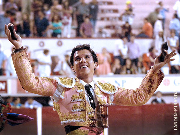 Desorej� al noveno de la tarde