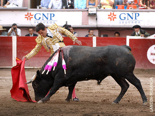 El toreo alegre de Antonio