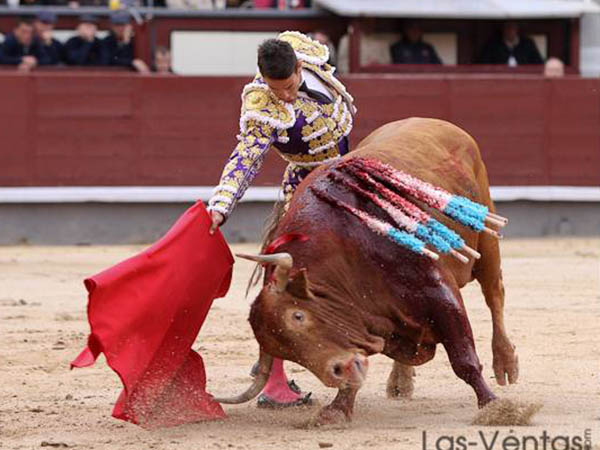 La plaza se le entreg� en los dos