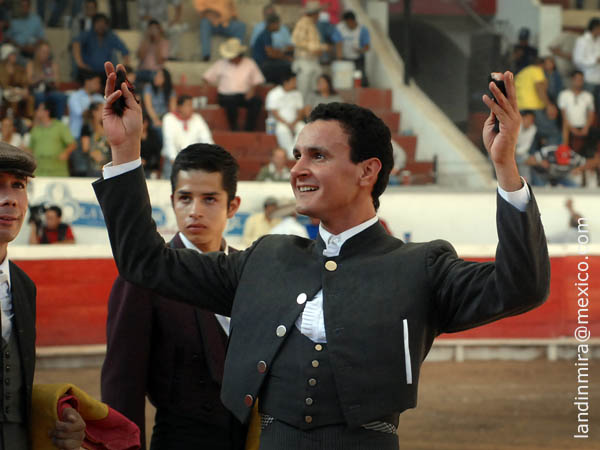 Dos orejas a la espuerta