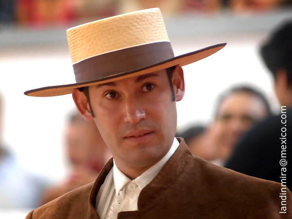 Puerta grande para Mingo S�nchez