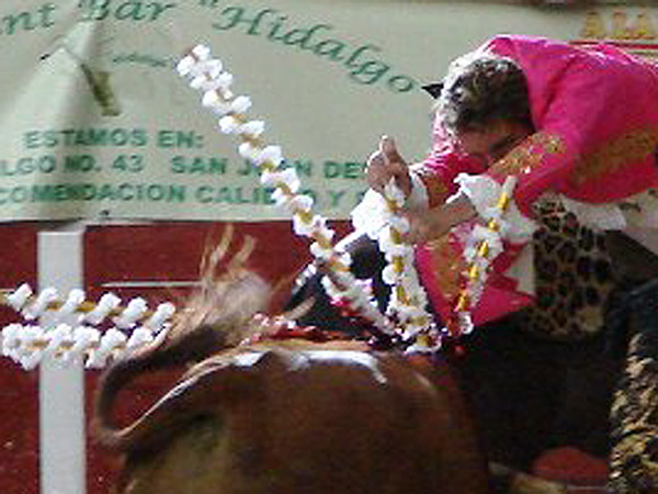 �Cortas a dos manos!