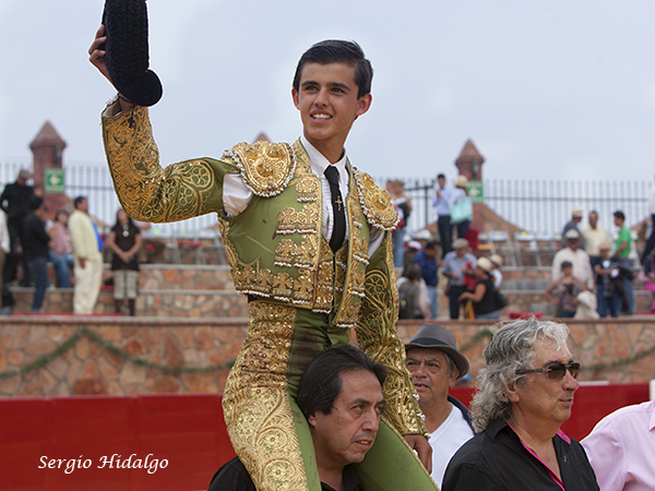 Tarde triunfal para Diego