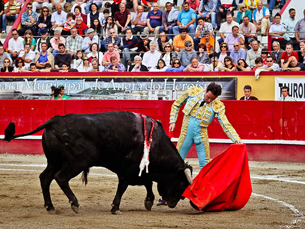 Resolvi� con oficio ante el primero