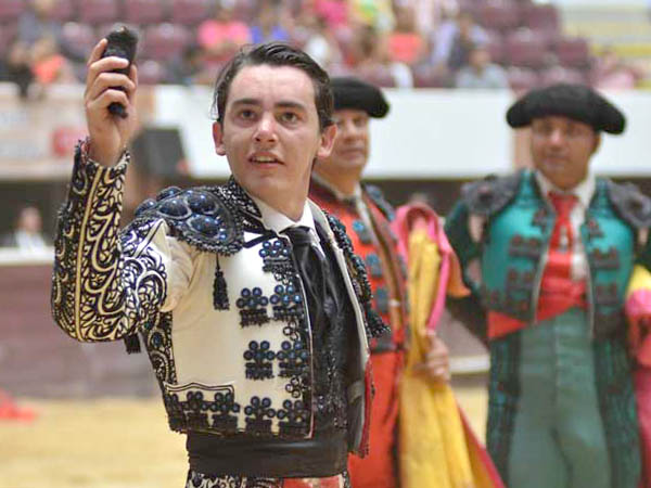 Torre y de �vila, oreja en El Domo