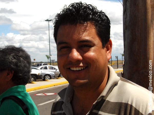 El picador Prado acudi� a recibirlo