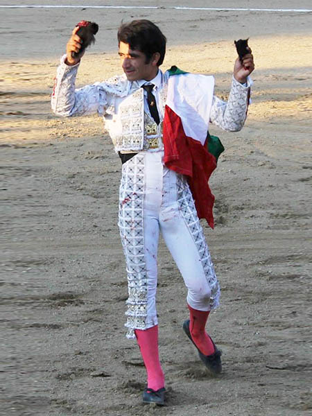 Dos orejas en Robledo