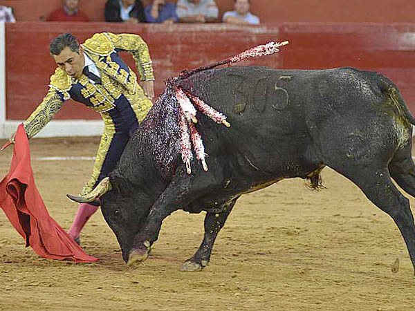 Acompa�ando con la cintura