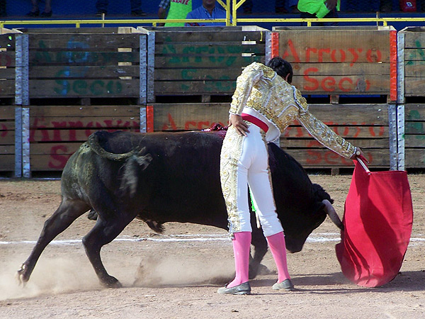 Estir�ndose en un derechazo