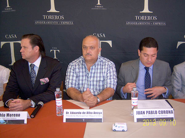 El alcalde Eduardo de Alba