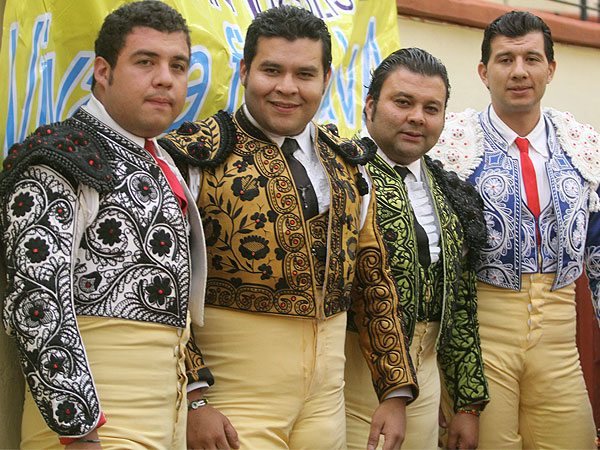 Hombres de a caballo