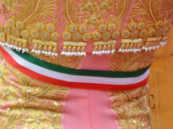 Un faj�n muy mexicano