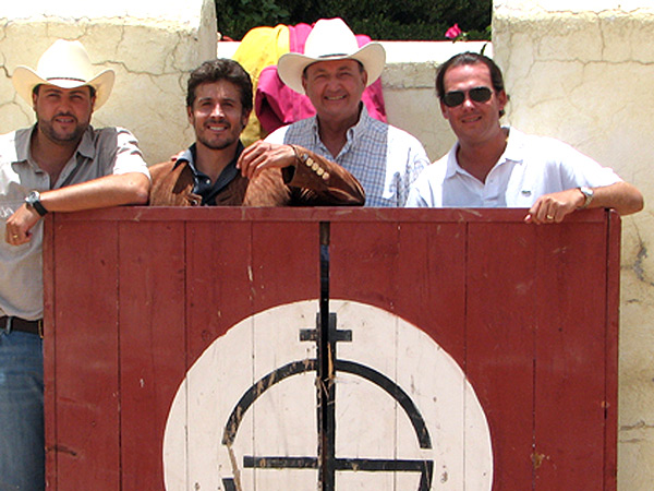 Con los miembros de la ganader�a