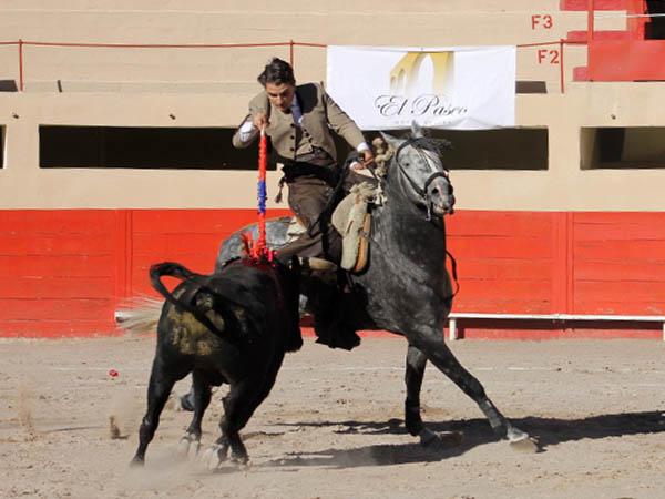 Sebasti�n abre el festival