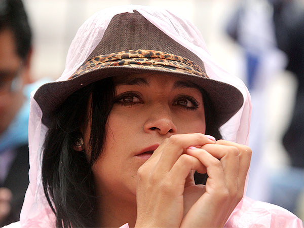 Aguantando la lluvia