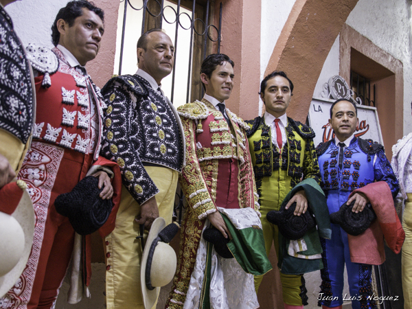 Constelaci�n de plata y matador