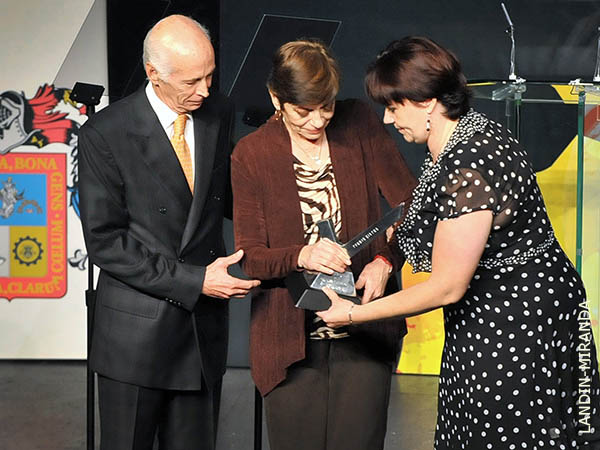 Representando a Ferm�n Rivera