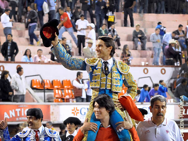 Cort� dos y sali� en volandas