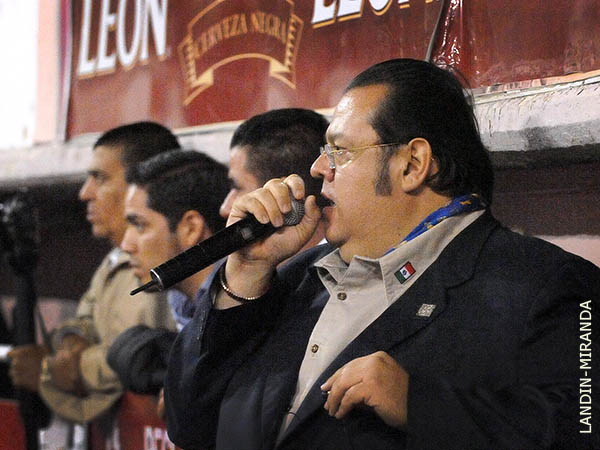 Yiyo regresa a la TV oficial