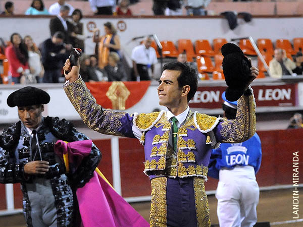 Arturo cosech� una oreja