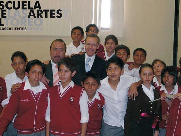 Los alumnos con Heriberto Murrieta