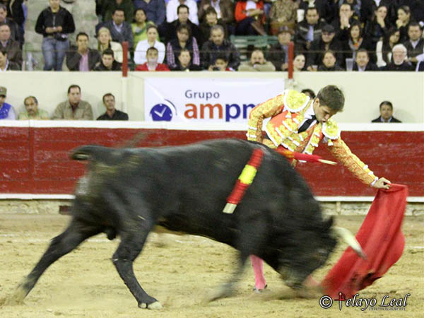 La mano zurda del Juli
