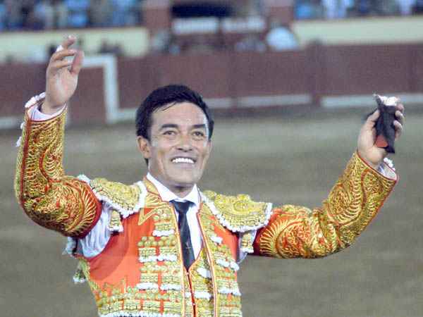 Tarde de una oreja para Rafa