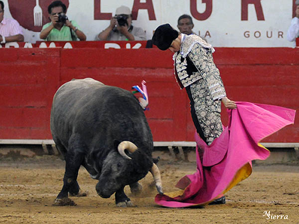 El Juli no escatim� esfuerzo