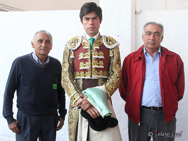 Al que buen �rbol se arrima...