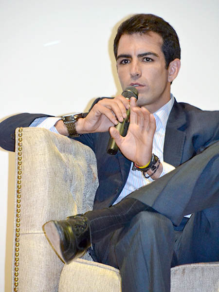 Due�o del escenario