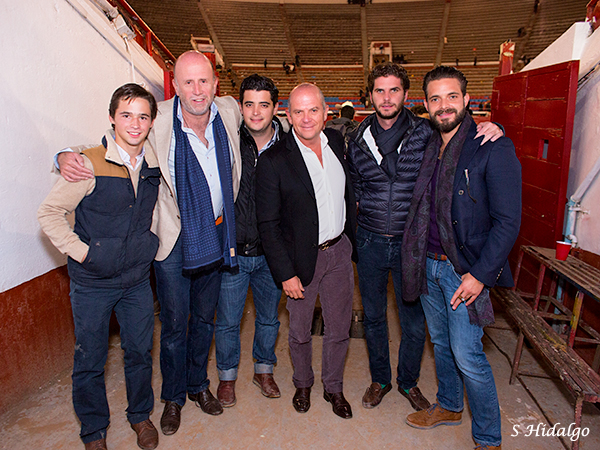 Ganadero, familiares y amigos