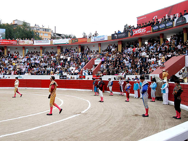 El pase�llo, ante el lleno