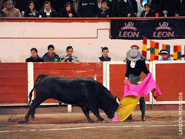 V�ctor Puerto abre el festival