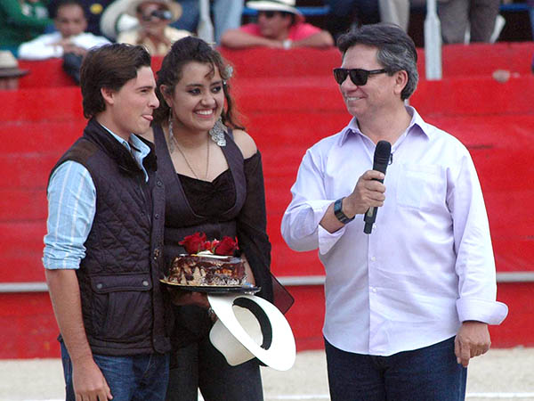 Celebr� 16 en los medios