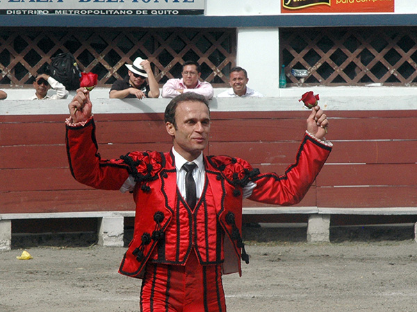 Dos rosas; Como dos orejas