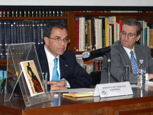 Roberto Ruy S�nchez