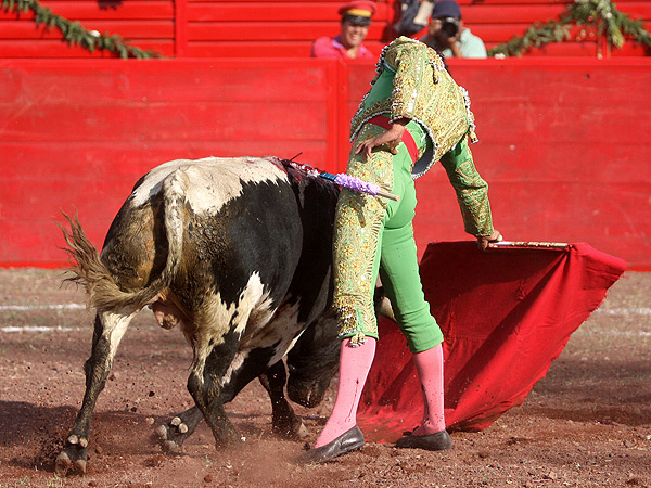 Ajustado en el derechazo