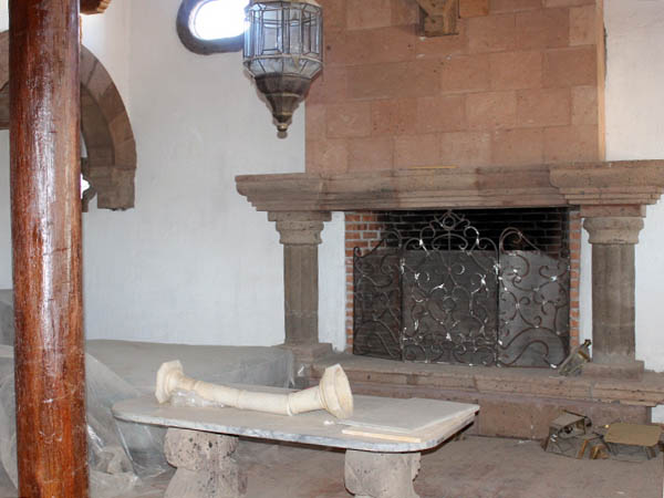 Interior de la torre inconclusa