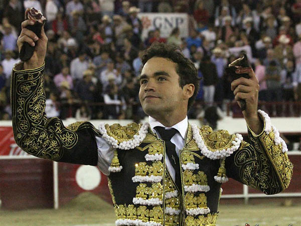 Dos orejas a la espuerta