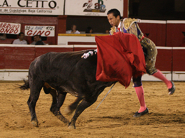 Jaime Ruiz en severos aprietos