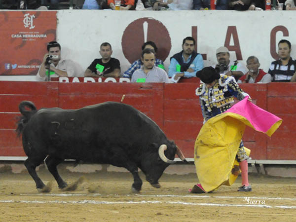 Calde� los �nimos de la afici�n